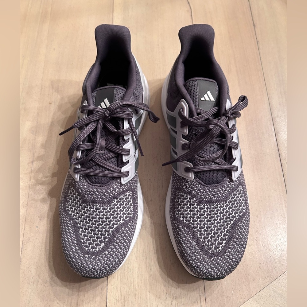 adidas Men's ultradream dna Knit Running Sneakers - Gray & White NWOT size 10.5